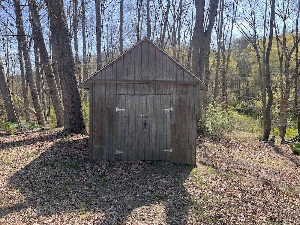 Wintersville, OH 43953,183 Meadow RD
