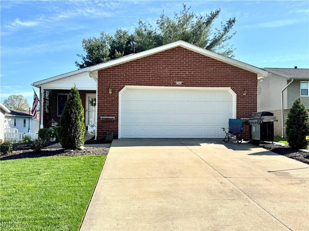 Wooster, OH 44691,972 Carriage LN