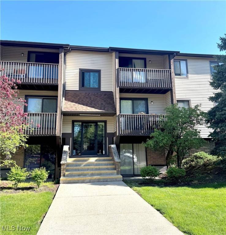 Westlake, OH 44145,27441 Westown BLVD #1811
