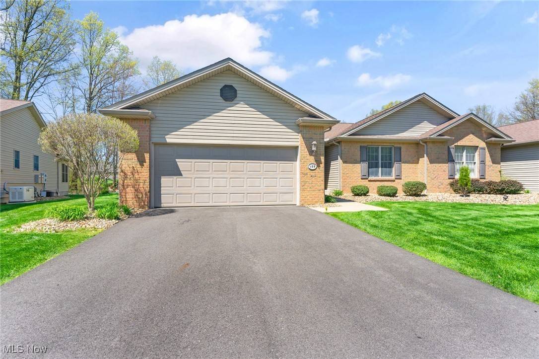 Campbell, OH 44405,409 Pin Oak PL