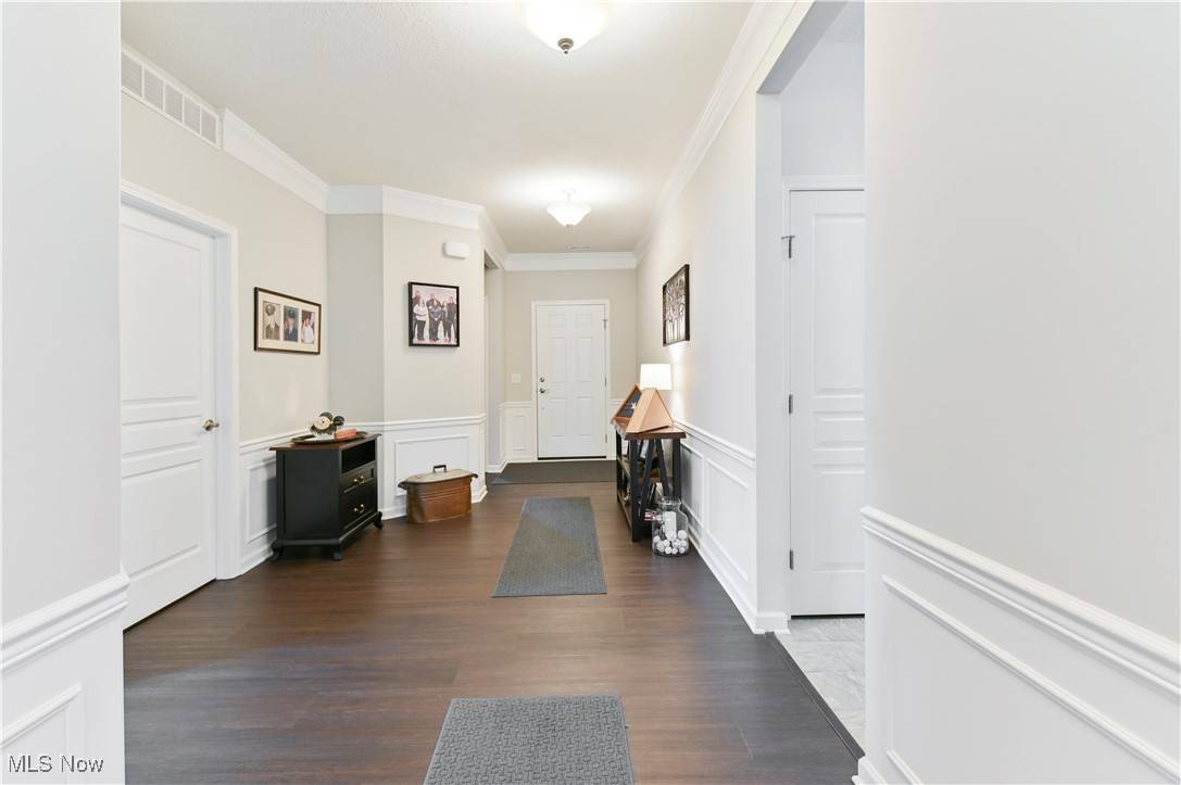 Mentor, OH 44060,8016 Cotswold DR