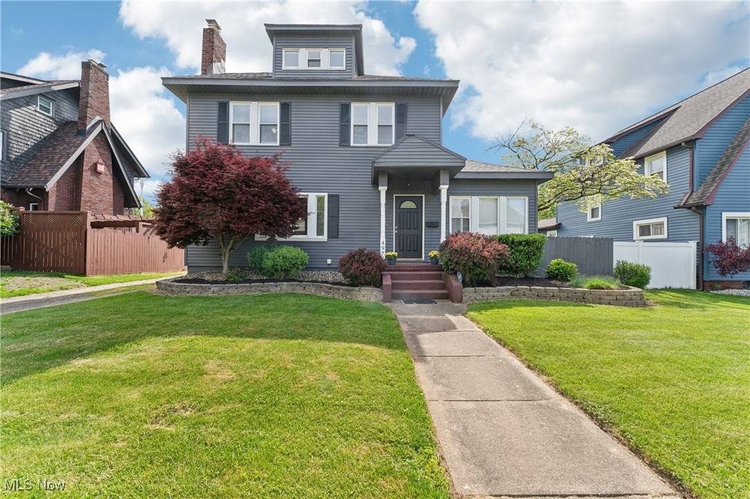 Akron, OH 44320,497 Sunset View DR