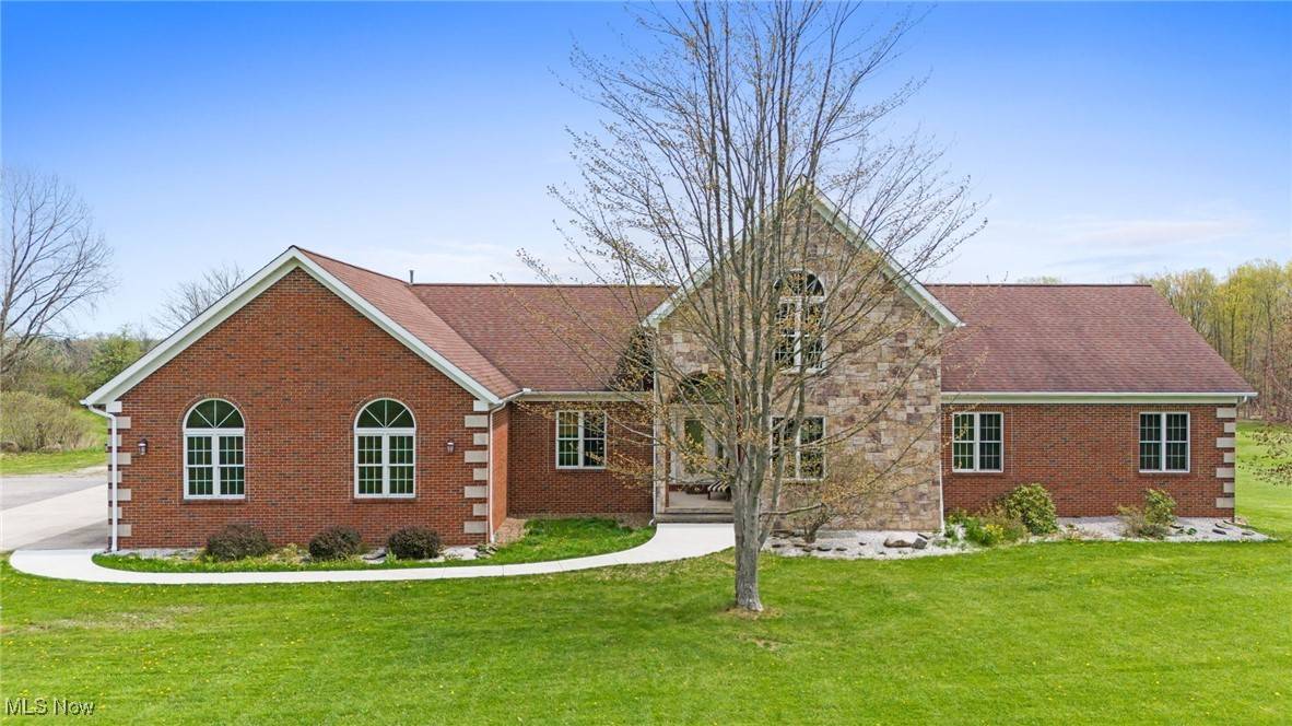 Chardon, OH 44024,10085 Locust Grove DR