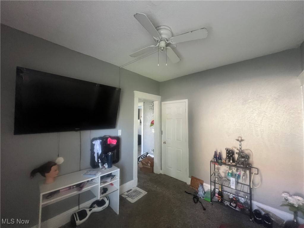 Cleveland, OH 44108,10611 Massie AVE