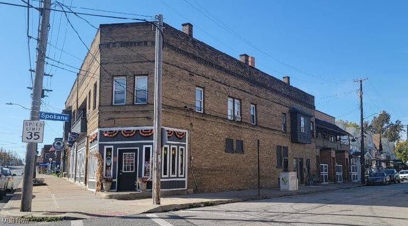 Cleveland, OH 44109,4316 Pearl RD