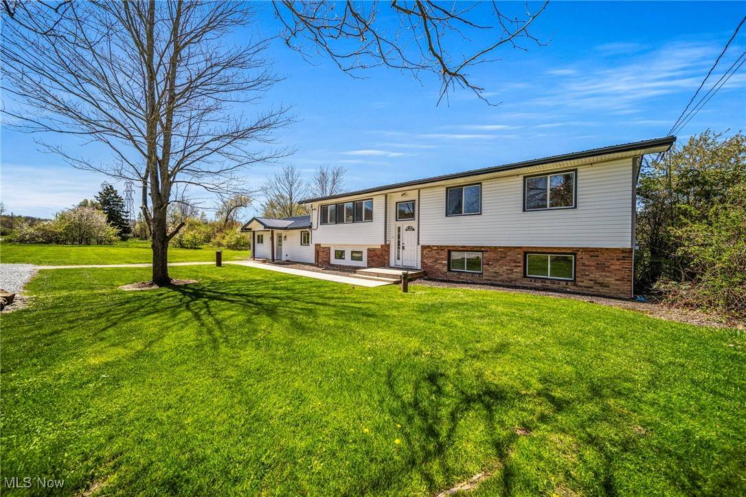 Thompson, OH 44086,6084 Clay ST