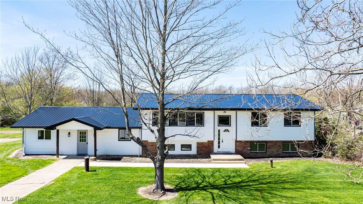 Thompson, OH 44086,6084 Clay ST
