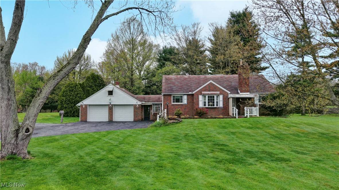 Barberton, OH 44203,1283 Vanderhoof RD