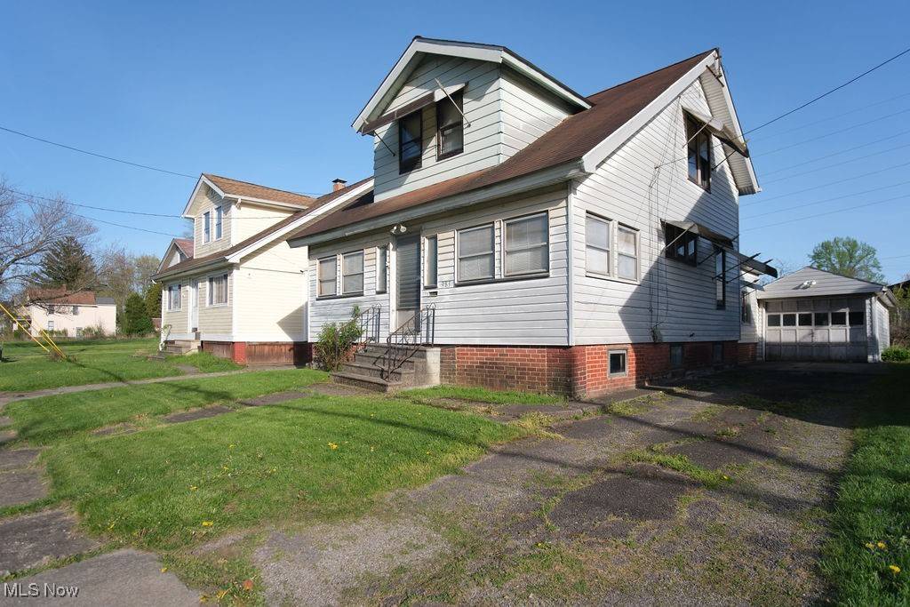 Warren, OH 44485,983 Garden ST NW