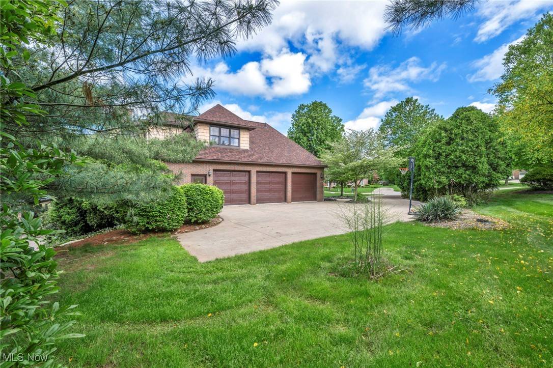 Massillon, OH 44646,8584 Soames CT NW