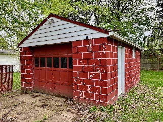 Akron, OH 44301,1238 Girard ST