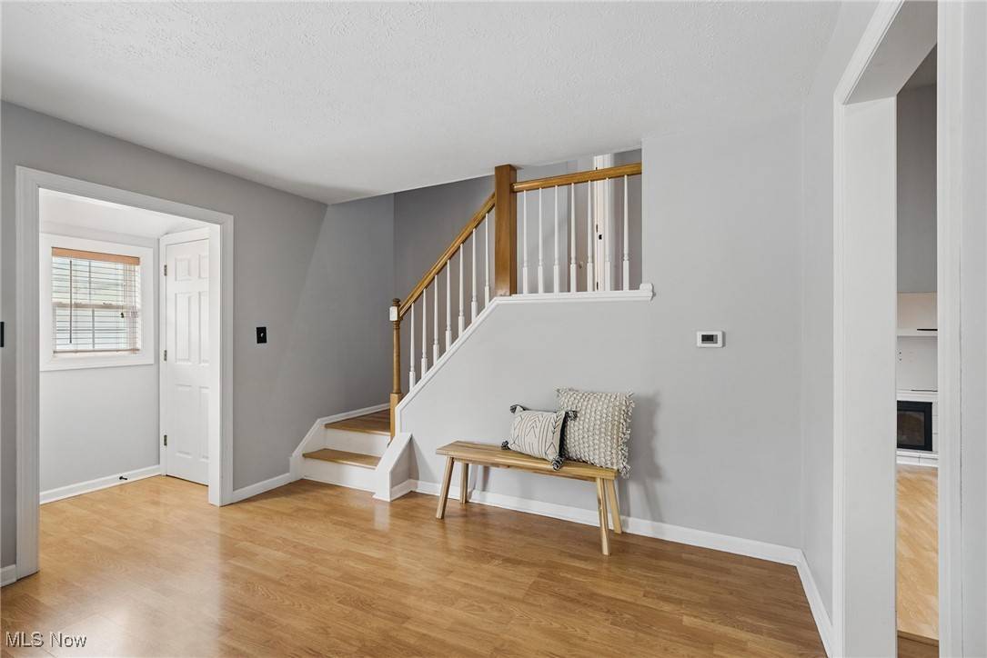 North Olmsted, OH 44070,24822 Deerfield DR