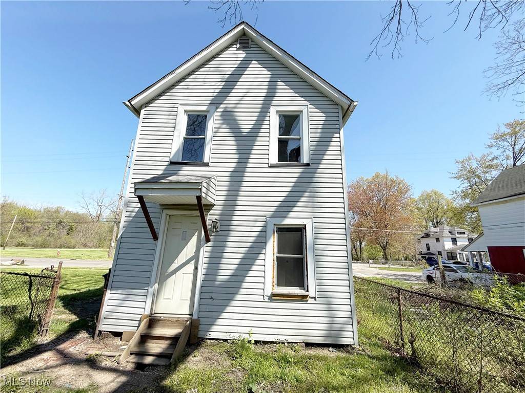 Elyria, OH 44035,9 Woodford AVE