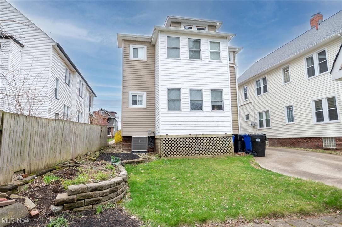 Cleveland, OH 44111,15310 Lydian AVE