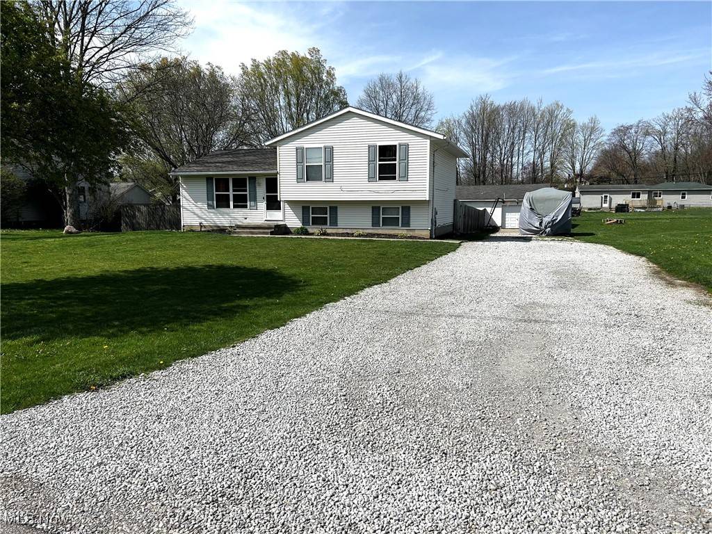 Norton, OH 44203,4195 Watkins RD