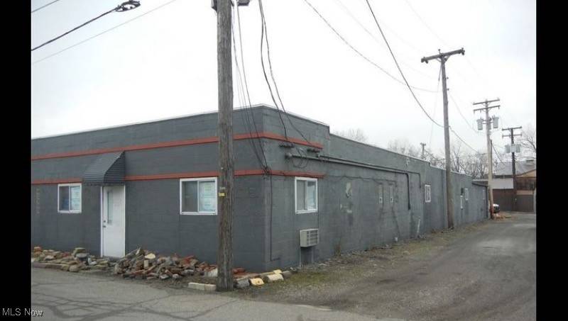 Barberton, OH 44203,1021 Lambert ST