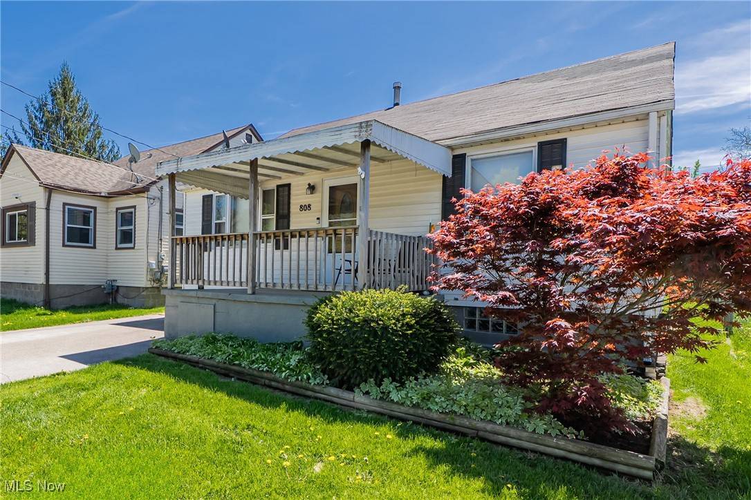 Lorain, OH 44055,808 Harriet ST