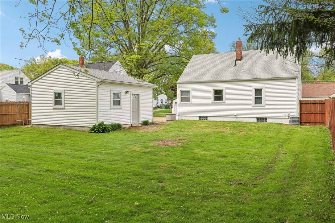 Barberton, OH 44203,676 E Paige AVE