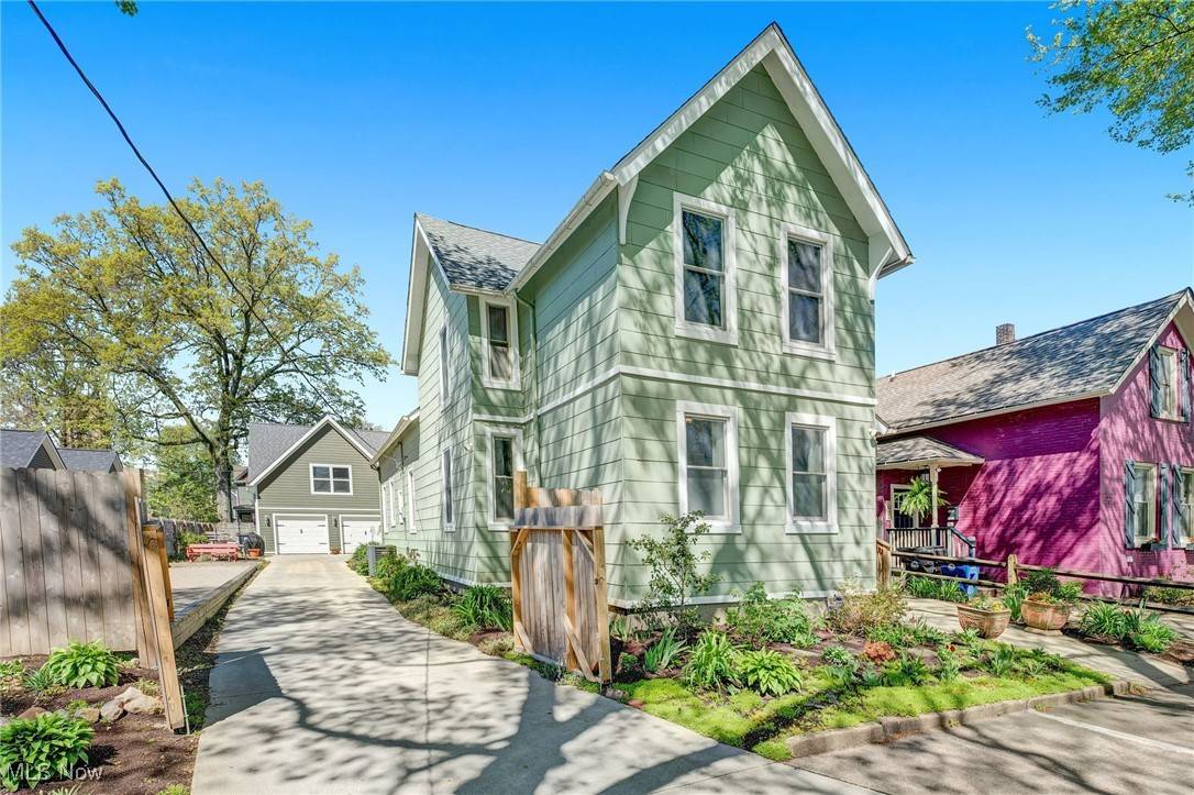 Cleveland, OH 44102,1928 W 50th ST