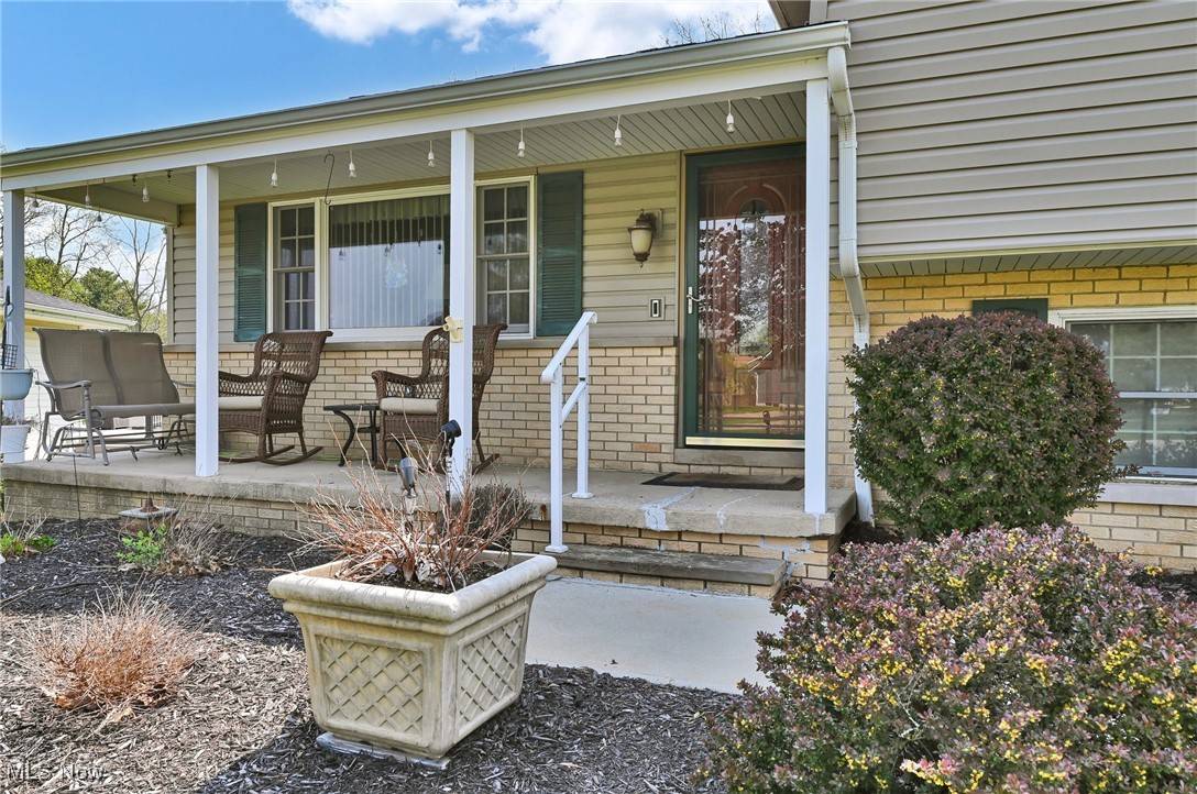 Brunswick, OH 44212,1273 Teakwood LN