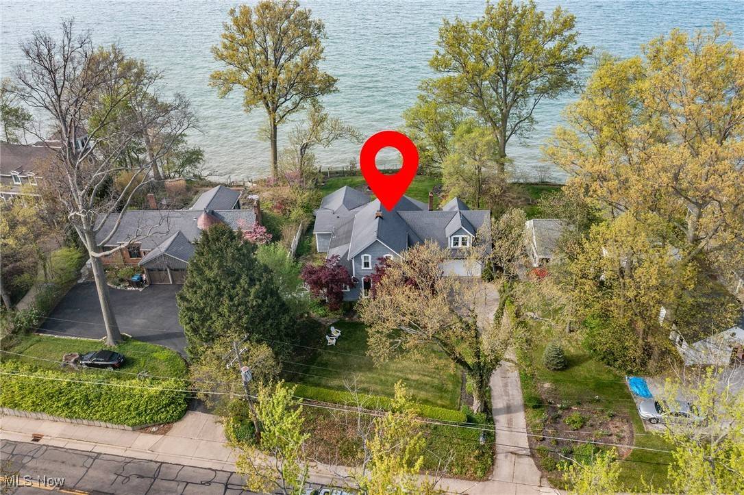 Bay Village, OH 44140,26400 Lake RD