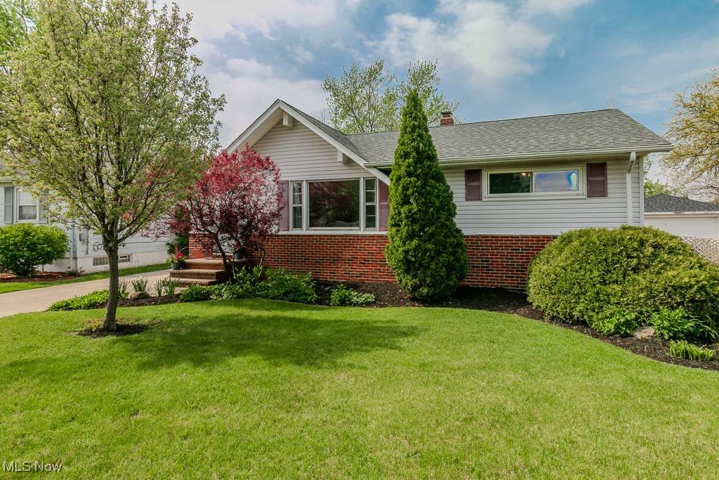 Brook Park, OH 44142,15435 Darke BLVD