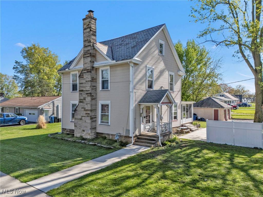Amherst, OH 44001,483 N Main ST