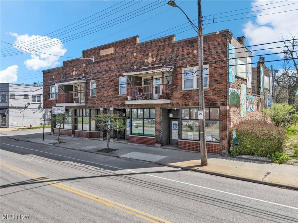Cleveland, OH 44110,317 E 156th ST #4