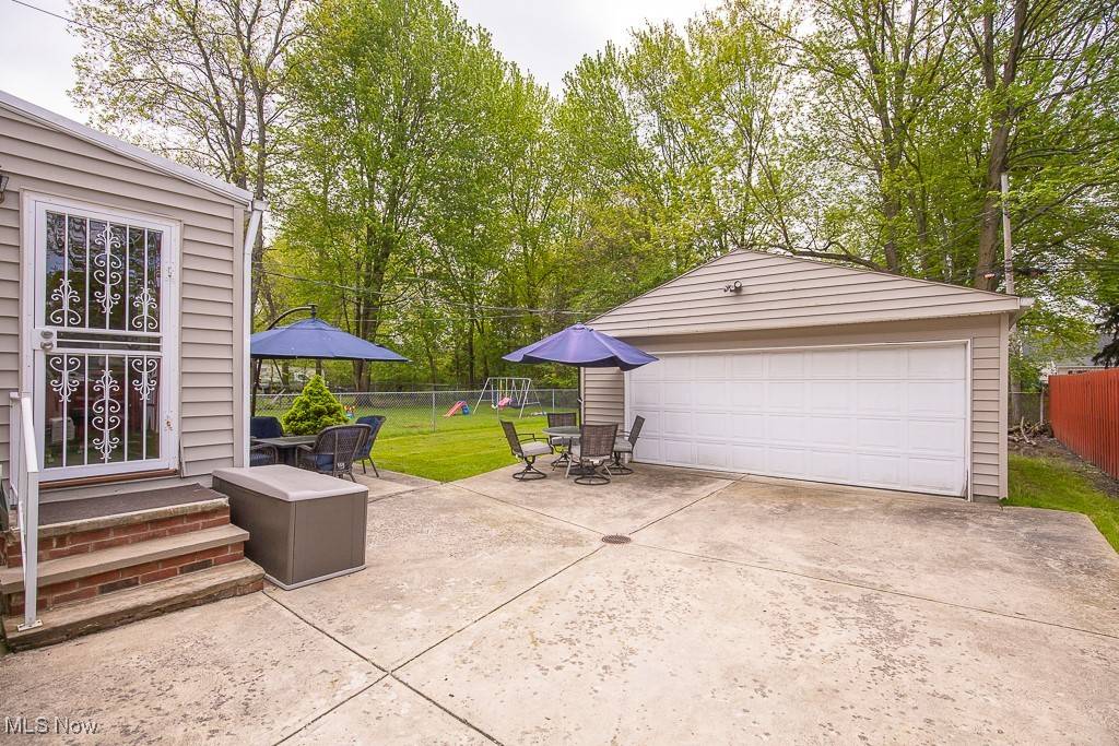 Warrensville Heights, OH 44122,19114 Shakerwood RD
