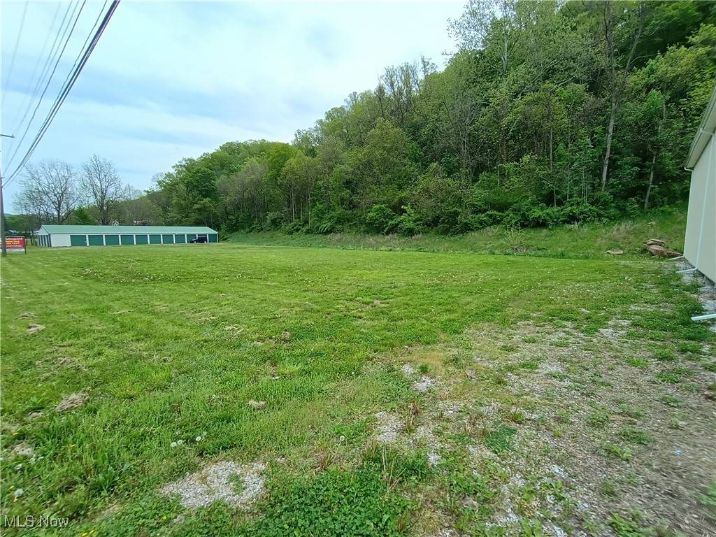 Sistersville, WV 26175,7497 Energy HWY