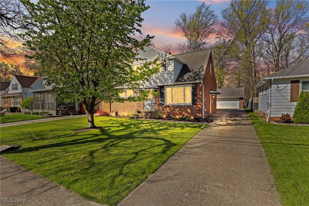 Wickliffe, OH 44092,860 Bryn Mawr AVE