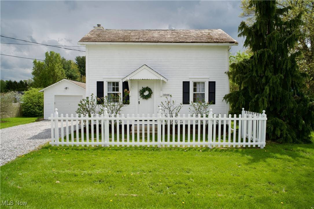 Canton, OH 44721,1044 Diamond ST NE