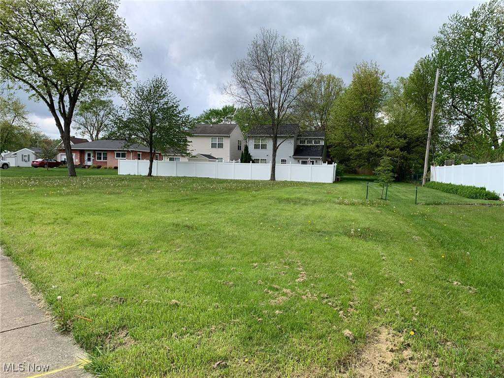 Elyria, OH 44035,950 W River RD N