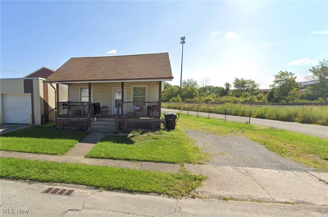 Elyria, OH 44035,164 Woodbury ST