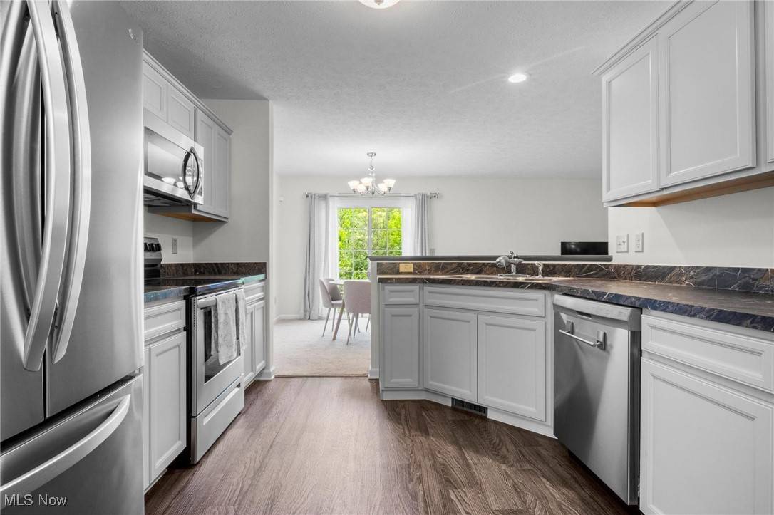 Olmsted Township, OH 44138,29101 Pembrooke BLVD