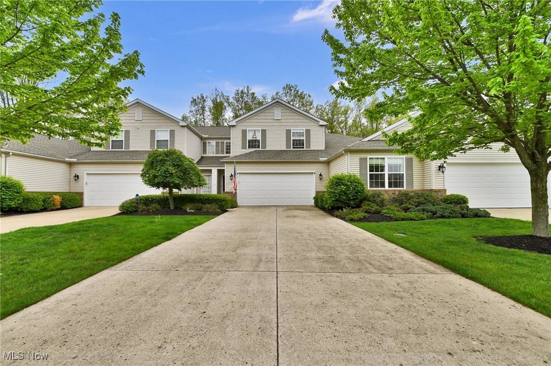 Avon Lake, OH 44012,749 Lakeside DR