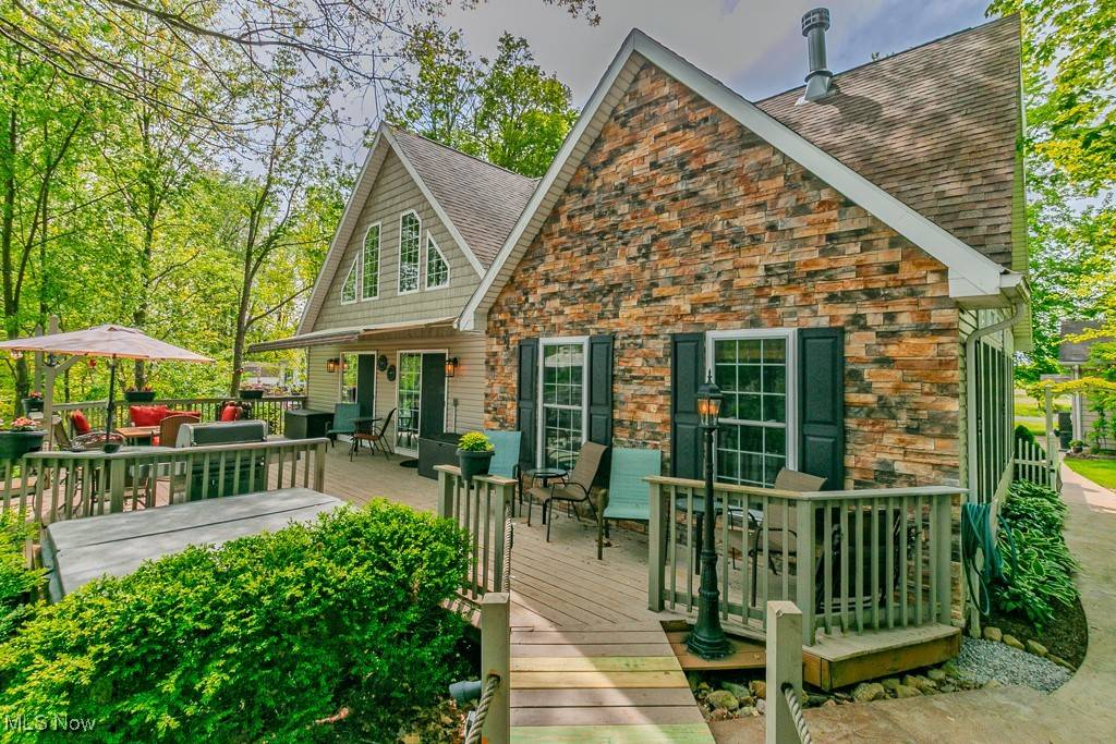 Roaming Shores, OH 44085,1055 Lode Star DR