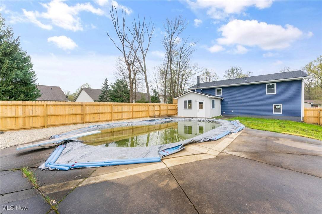 Girard, OH 44420,977 Chrysann DR