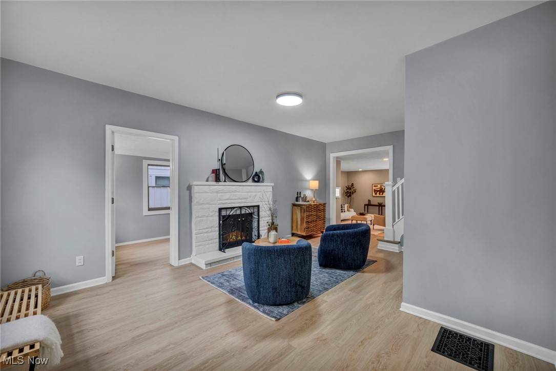 Fairview Park, OH 44126,4171 W 222nd ST