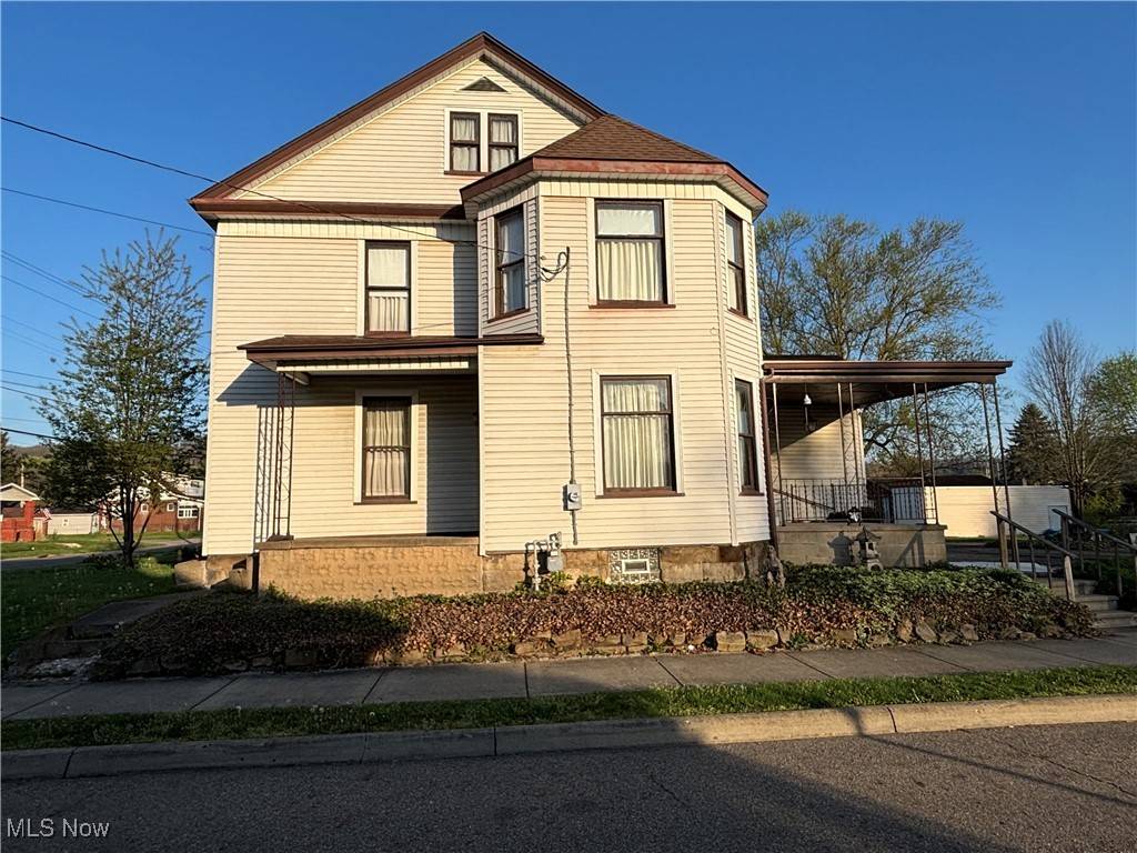 Uhrichsville, OH 44683,603 Trenton AVE