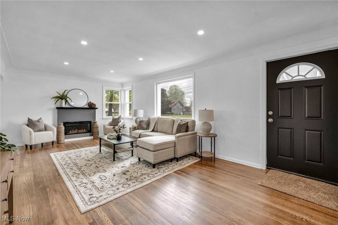 Wickliffe, OH 44092,1030 Lloyd RD