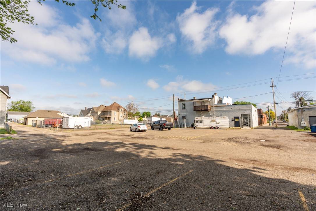 Canton, OH 44704,1016 12th ST NE
