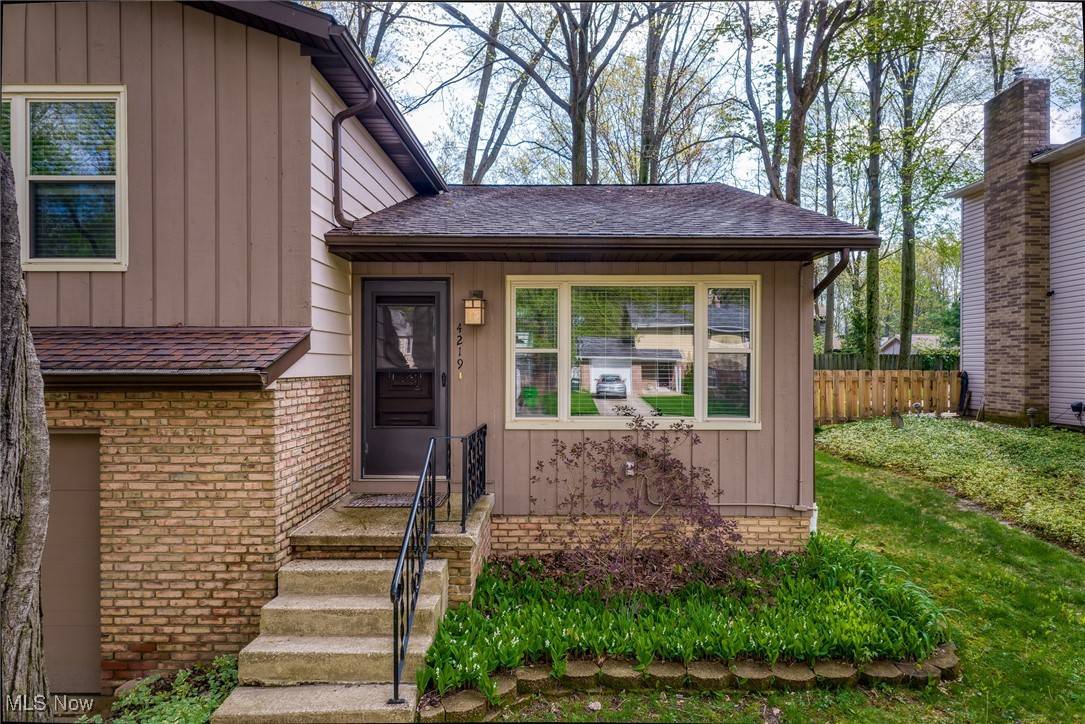 Stow, OH 44224,4219-4223 Wood Park DR