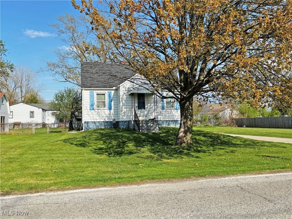 Lorain, OH 44053,3017 Fulmer RD