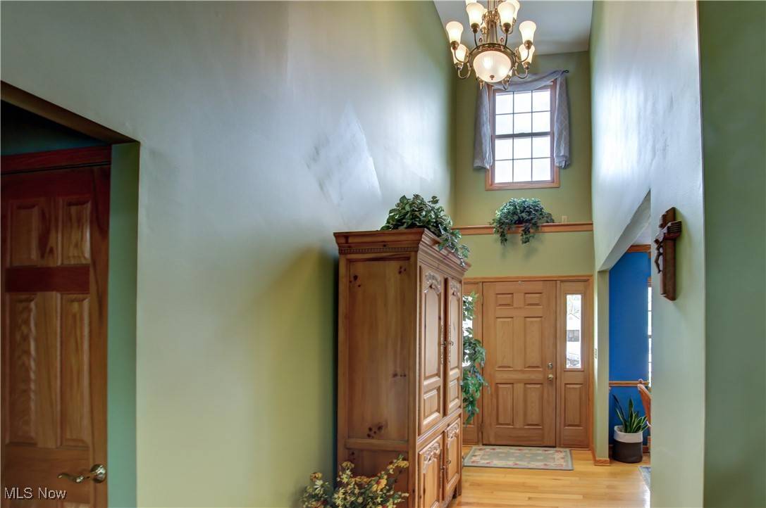 Copley, OH 44321,2367 Inas DR