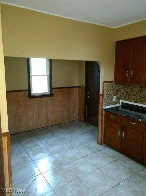 Youngstown, OH 44509,1596 1st ST