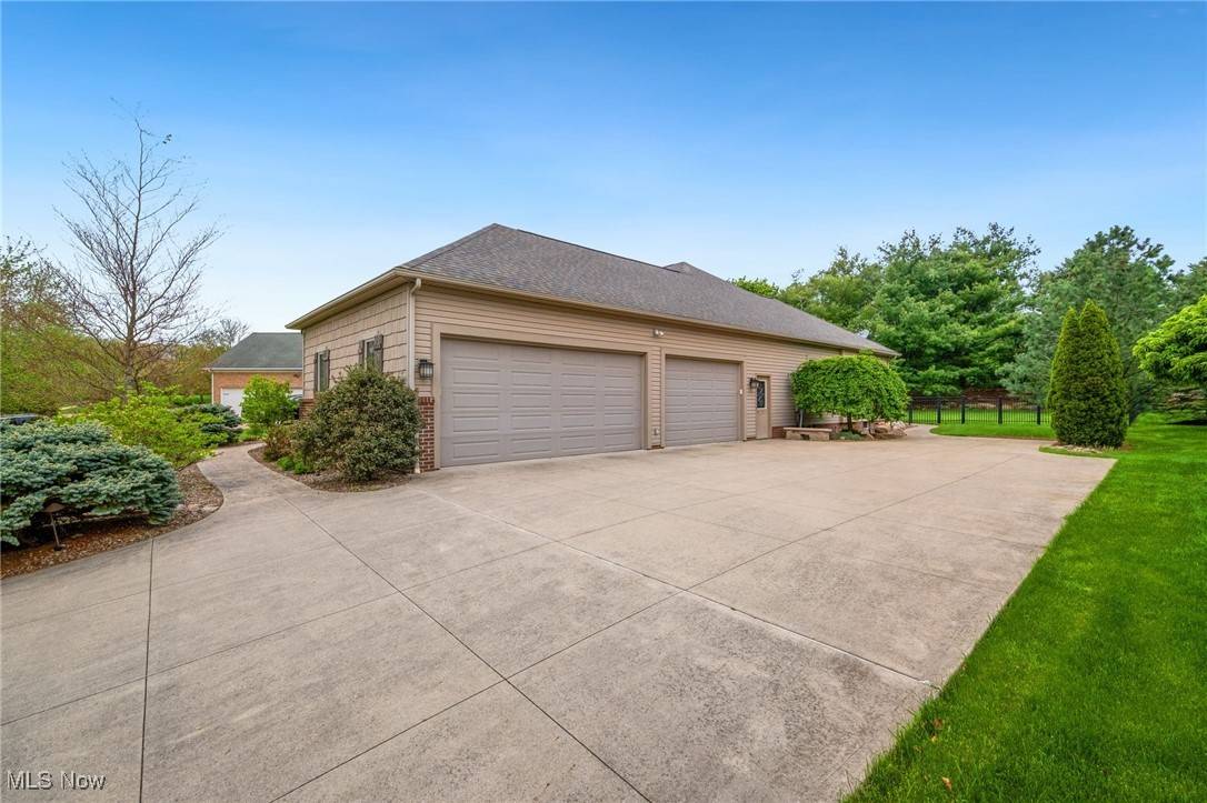 North Canton, OH 44720,2663 Macduff DR NW