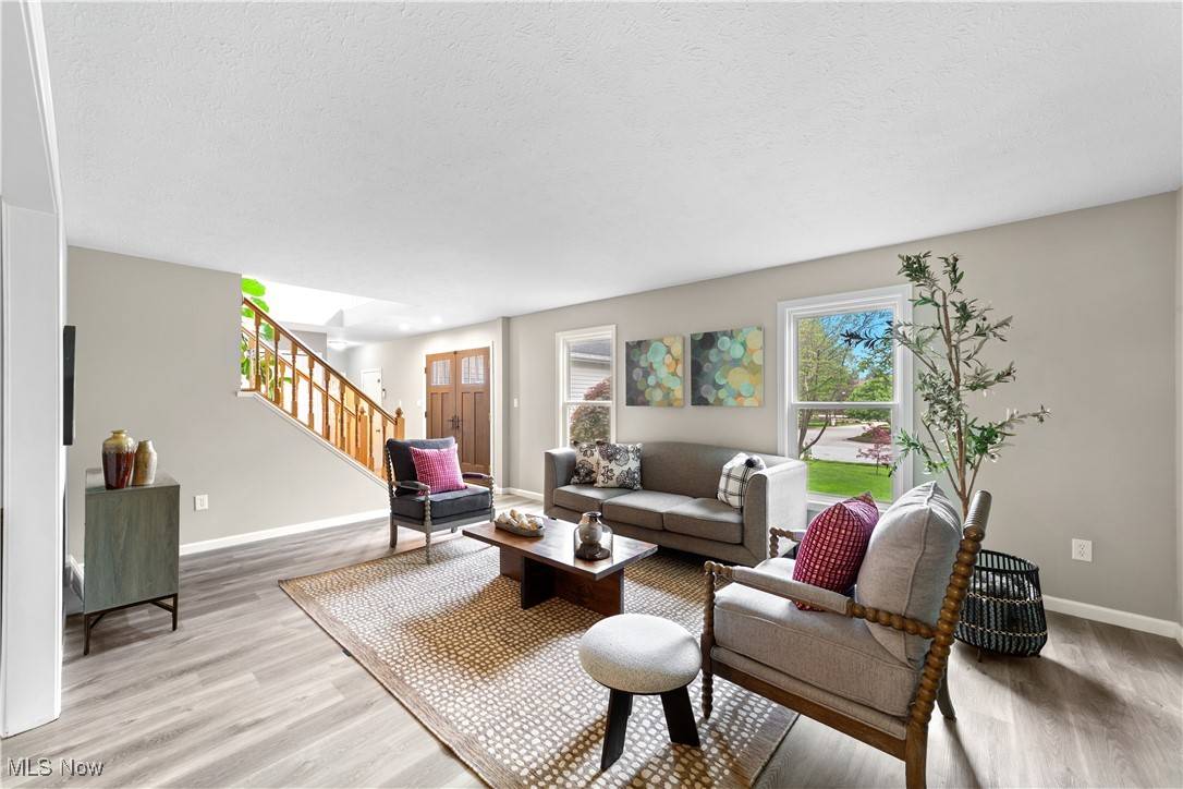 Mayfield Heights, OH 44124,6368 Woodhawk DR