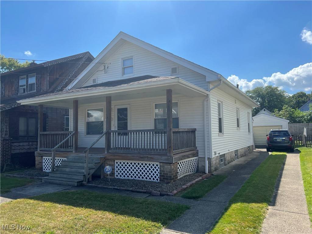 Struthers, OH 44471,324 Elm ST