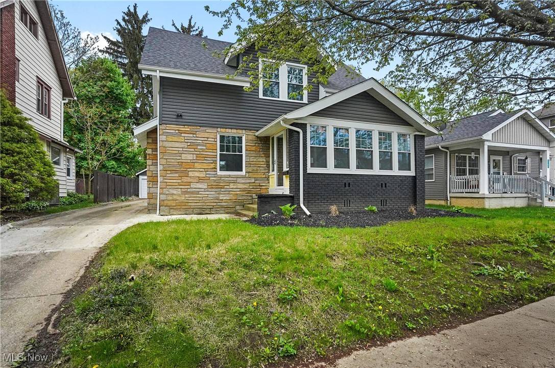 Akron, OH 44313,1096 Jefferson AVE